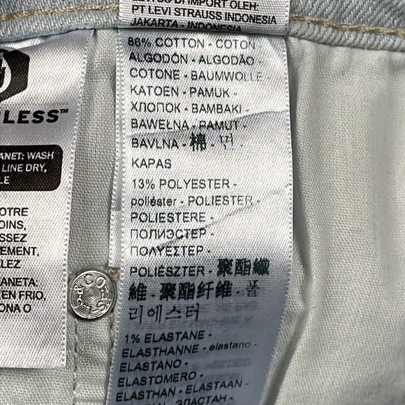 Levis Silver Tab Mom Jean Light Wash High Rise Sz 32 - Picture 13 of 14